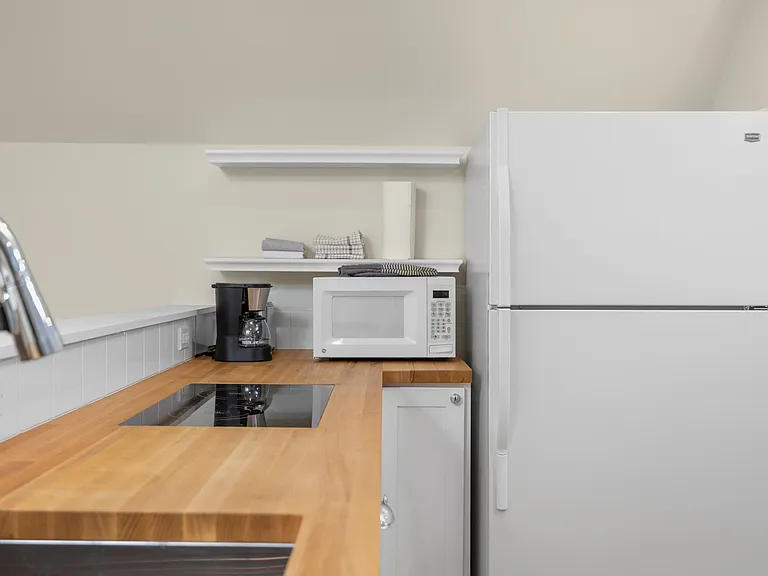 The fantastic kitchen.