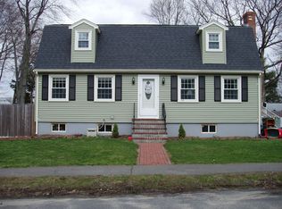 12 Saint Catherines Rd, Norwood, MA 02062