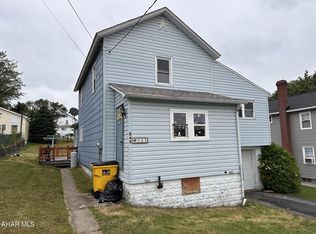 543 5th St, Colver, PA 15927