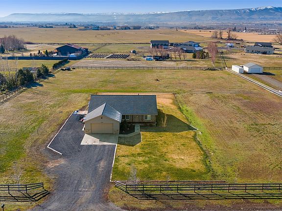 2nd image of 1310 Clarke Road