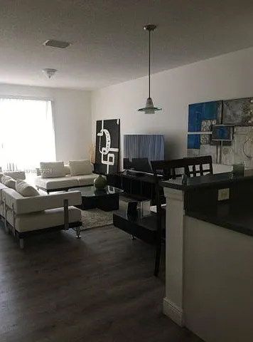 2 bed, 2.5 bath, $2,750 — Photo 3