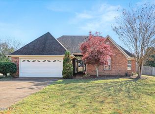 4636 Alden Lake Dr E, Horn Lake, MS 38637
