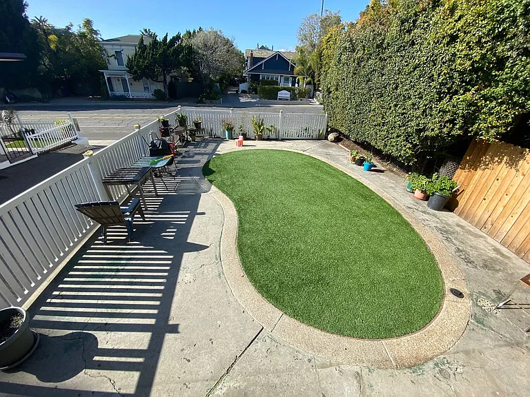 427 W Montecito St — Photo 9