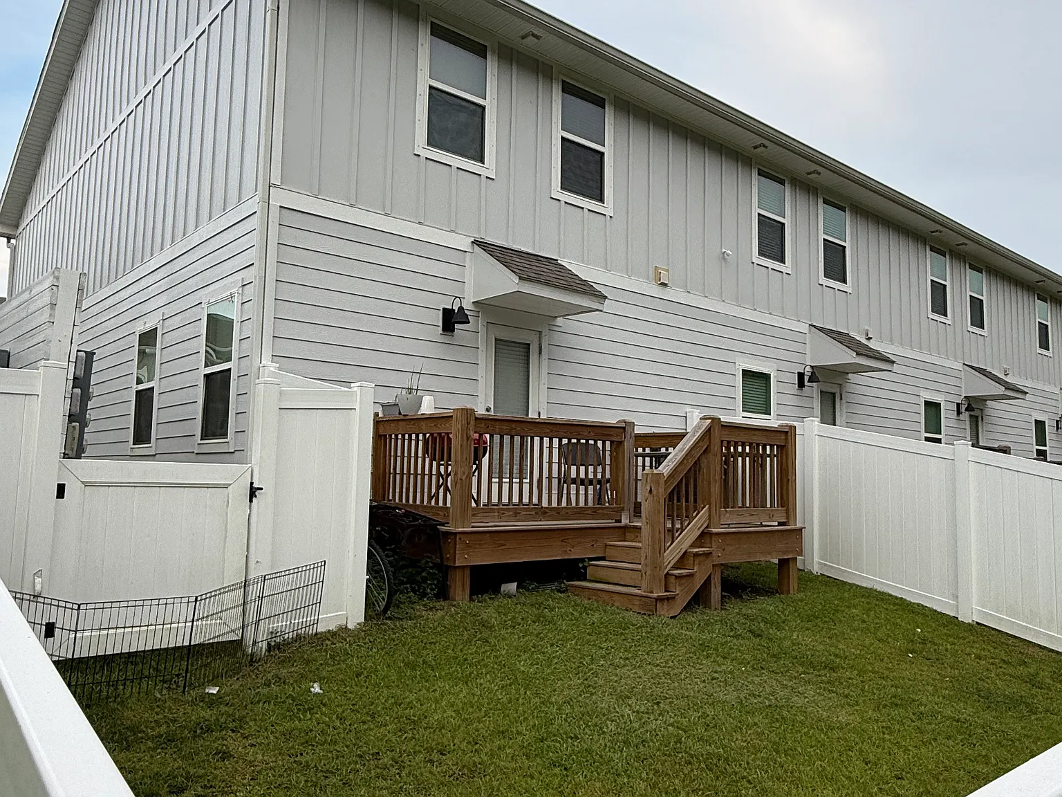 3 bed, 1553 sqft, $1,900 — Photo 2