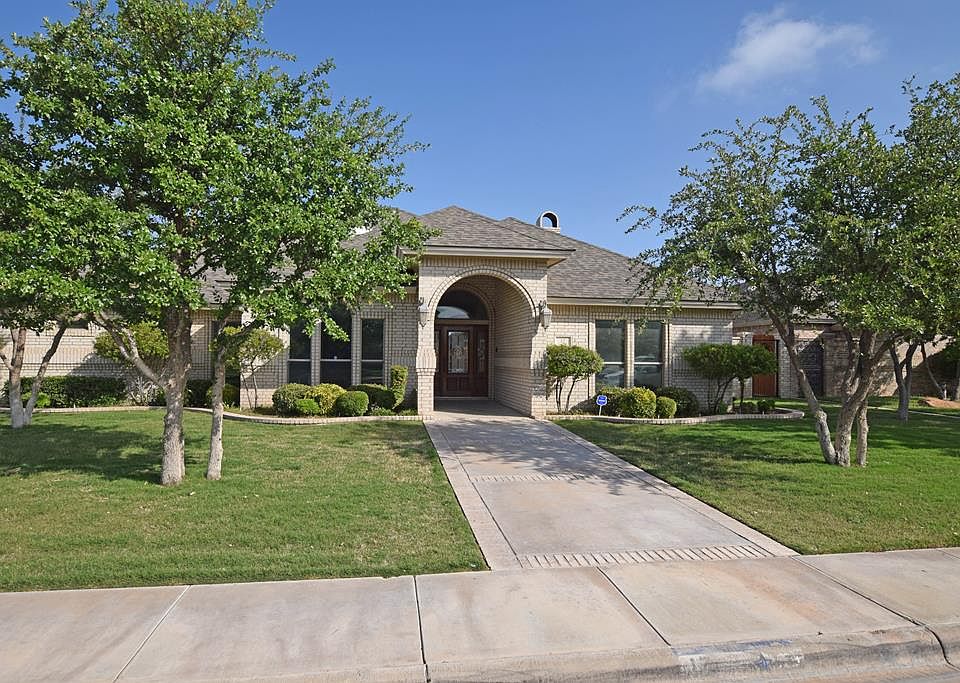 1st image of 17 La Promesa Cir
