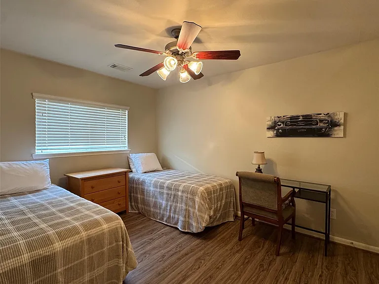21818 Saragosa Pond Ln — Photo 13