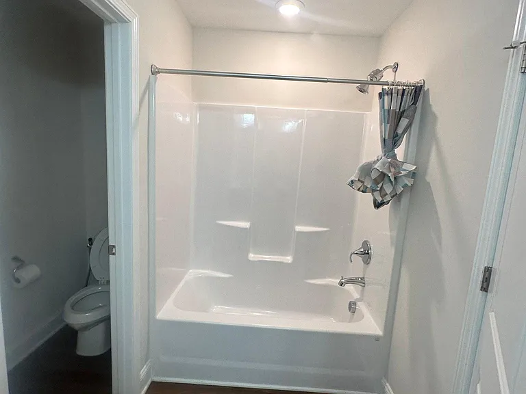 4006 Crimson Wood Ct — Photo 38