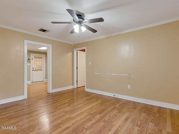 4th image of 500 McIlhenny St