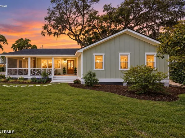 1613 Madrid Avenue, Port Royal, SC 29935