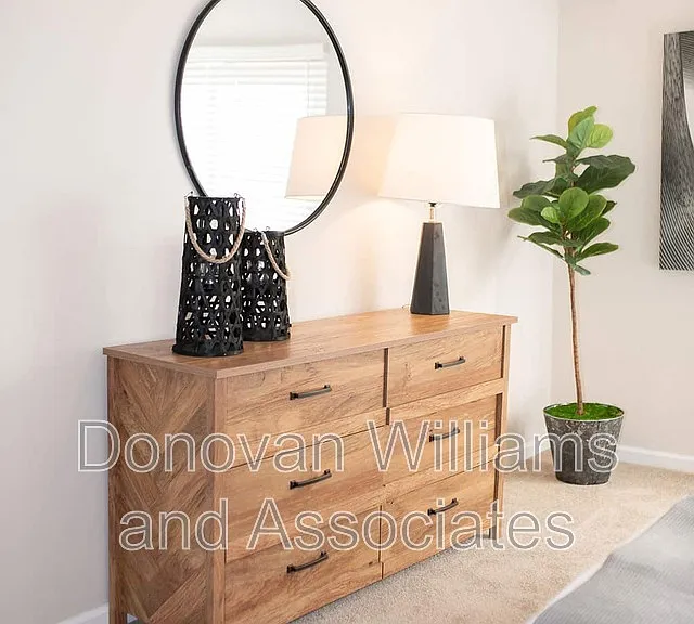 Woodland Park Apartments — Photo 13