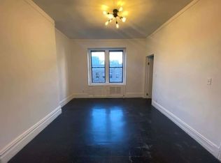 428 W 47th St #4WB, New York, NY 10036