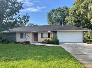 35208 Dolphin Lake Dr, Zephyrhills, FL 33541