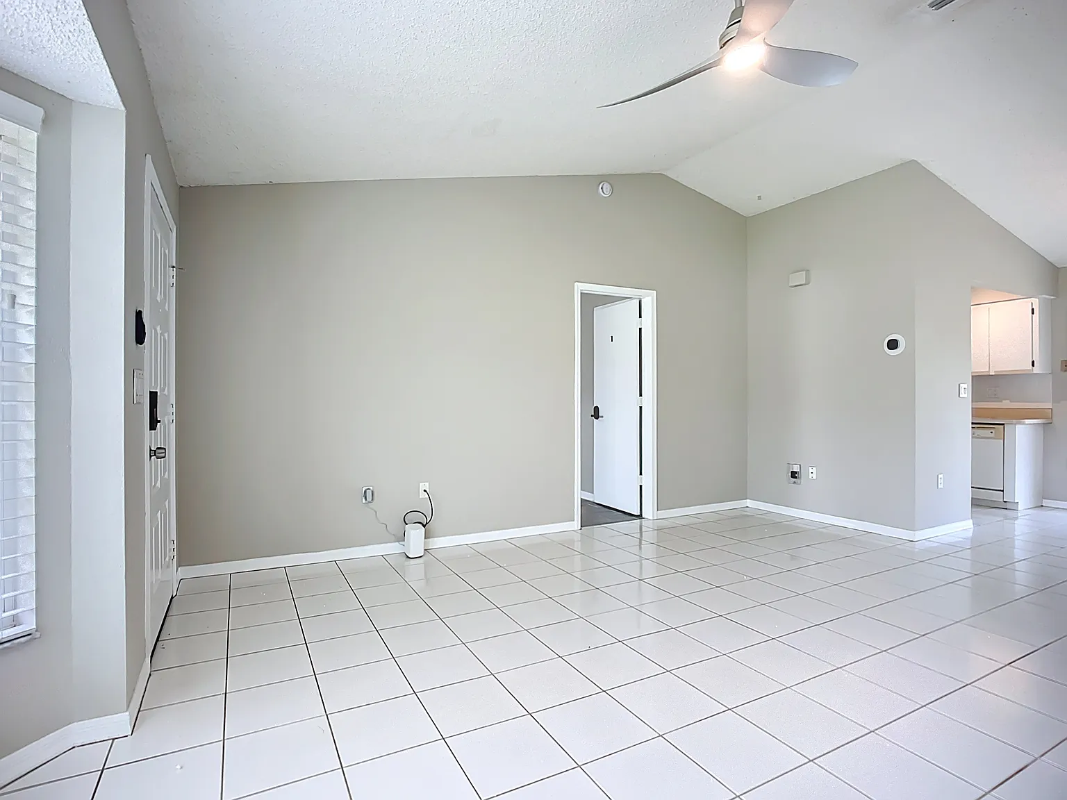 25075 Palisade Rd — Photo 4