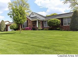 2708 Meadow Pointe Dr, Springfield, IL 62702