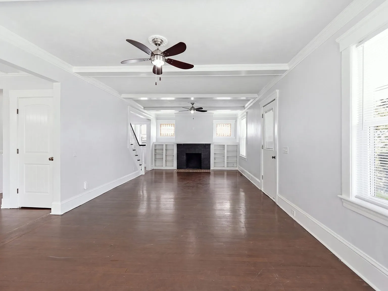 4 bed, 2087 sqft, $3,300 — Photo 4