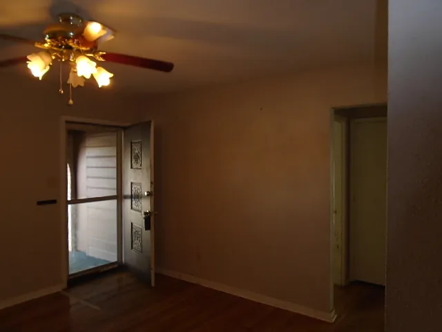 1274 S San Jose Dr — Photo 6