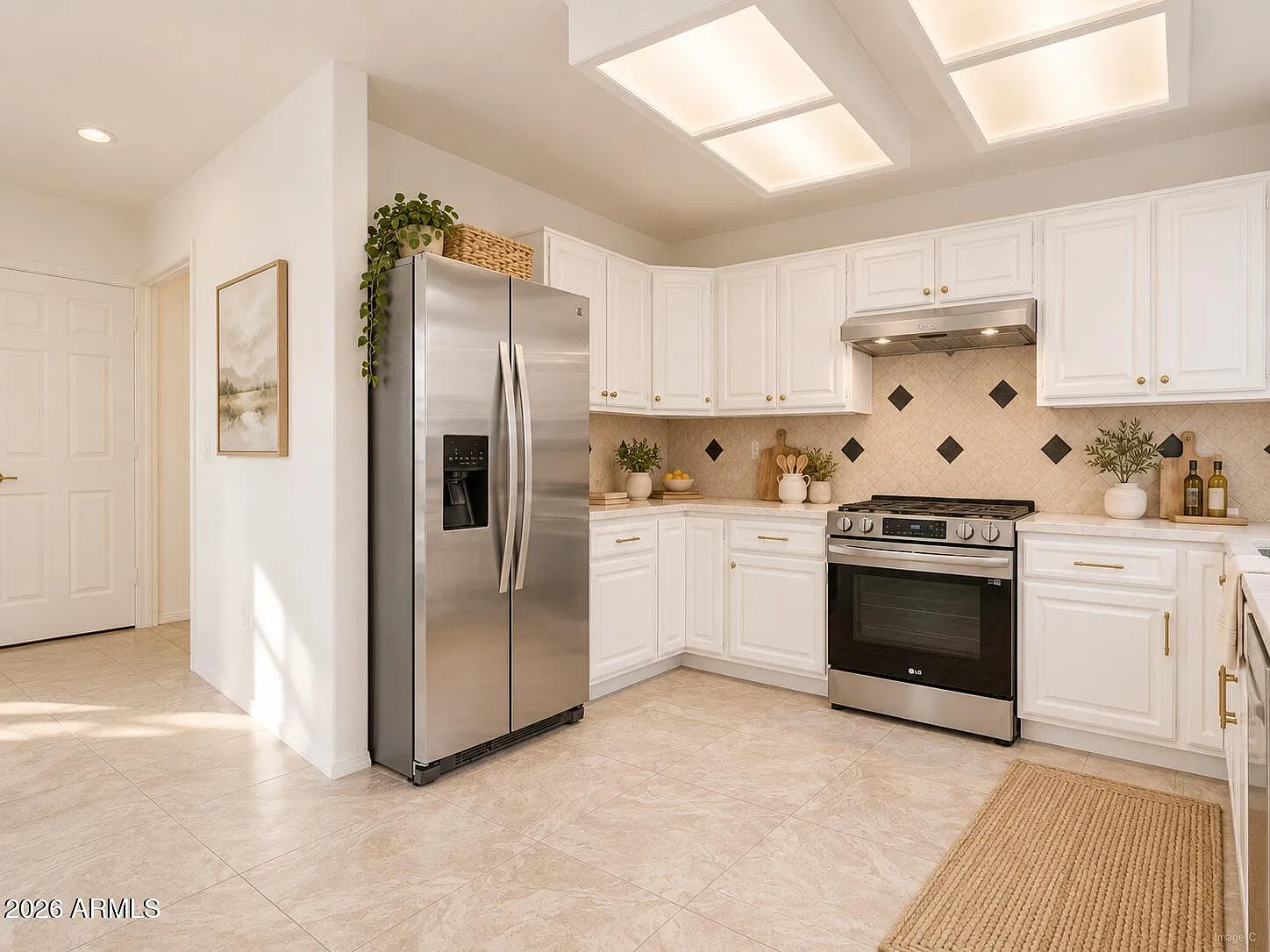 3 bed, 2.0 bath, 1812 sqft, $3,500 — Photo 4