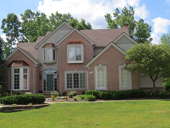 5th image of 4468 Castlewood Dr