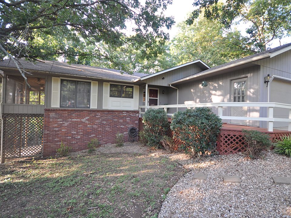 1st image of 2 Hanley Cir