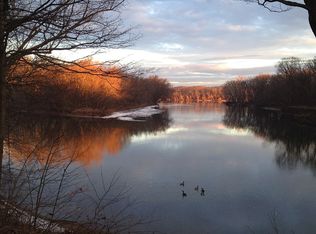 19219 Youngs Cliff Rd, Sterling, VA 20165