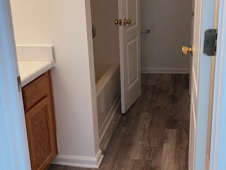 117 Fox Creek Dr — Photo 13