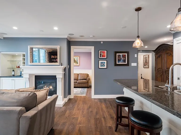 989 Richards St #2101 — Photo 5