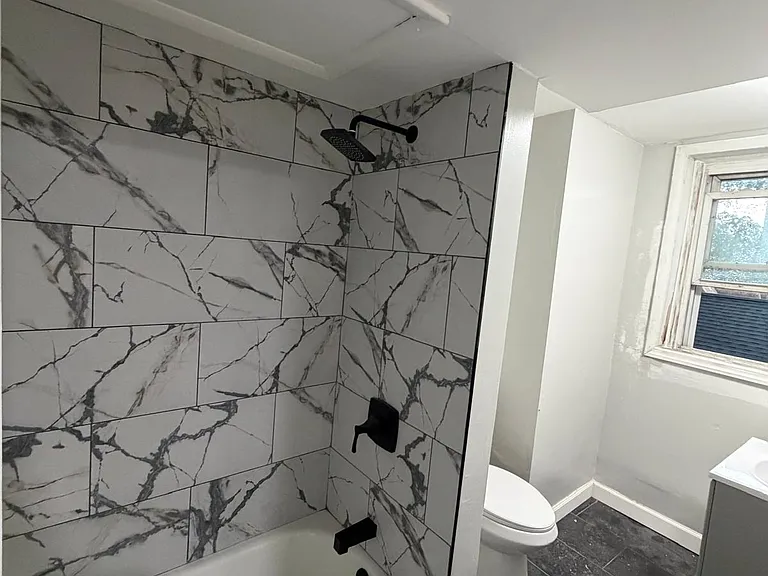 653 Mount Prospect Ave #4D — Photo 3