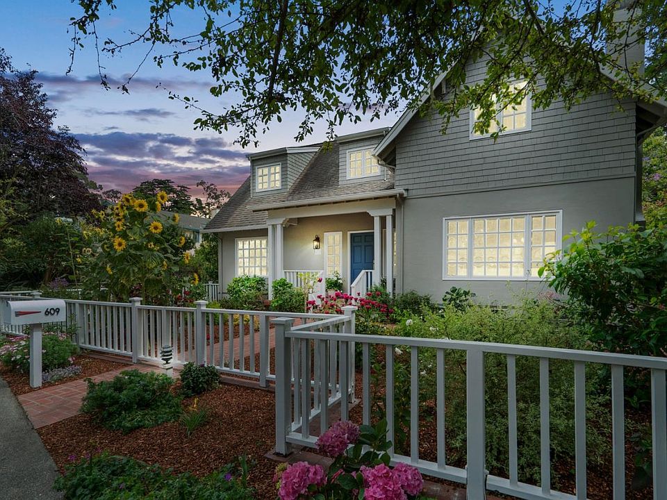 1st image of 609 Escalona Dr