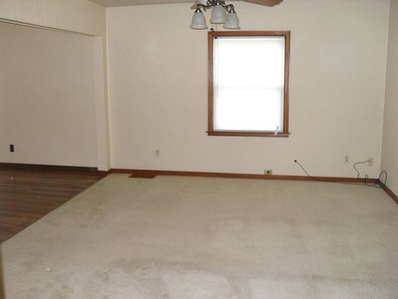 5th image of 2706 W Eugenie Ave