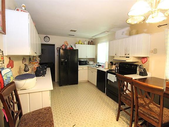 4th image of 1404 N Park Ave