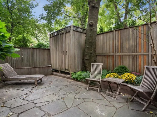 463 West 21st Street image 1 of 9