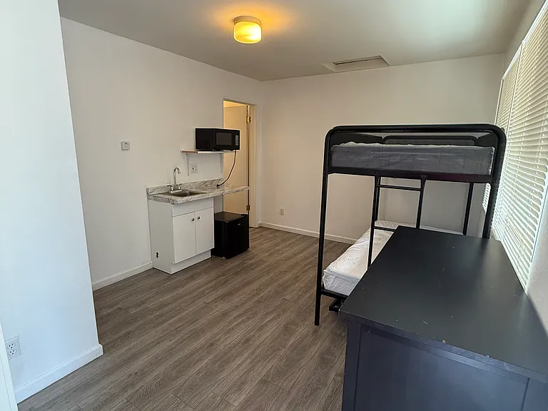 2440 Lake Tahoe Blvd #1-8 — Photo 10