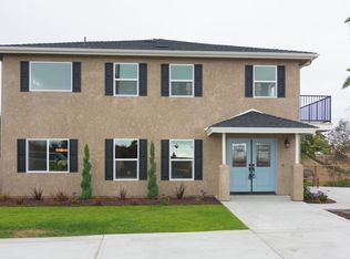 1519 Sunrise Dr, Vista, CA 92084