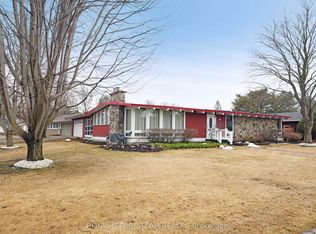 26 Nanaimo Dr, Ottawa, ON K2H 6X7