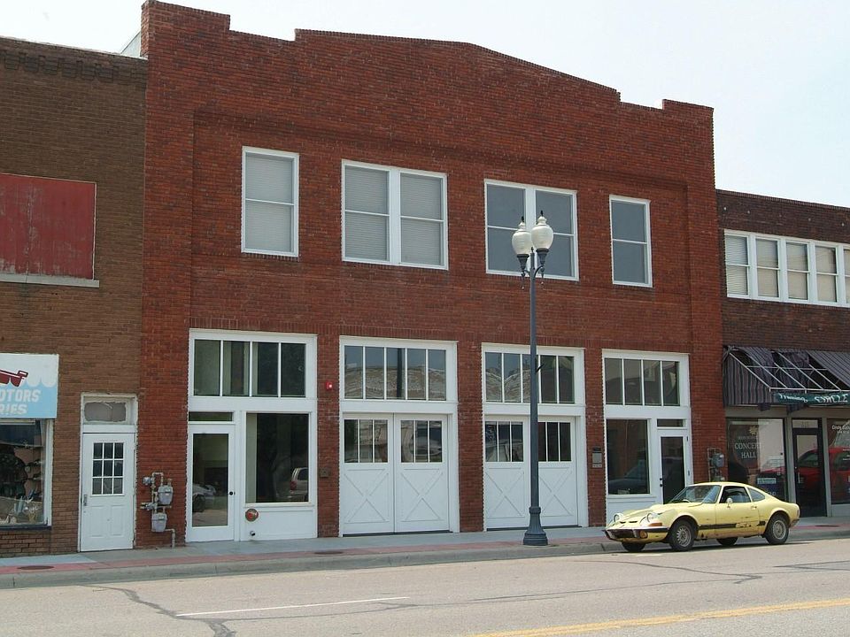 1st image of 317 S Main St APT 1
