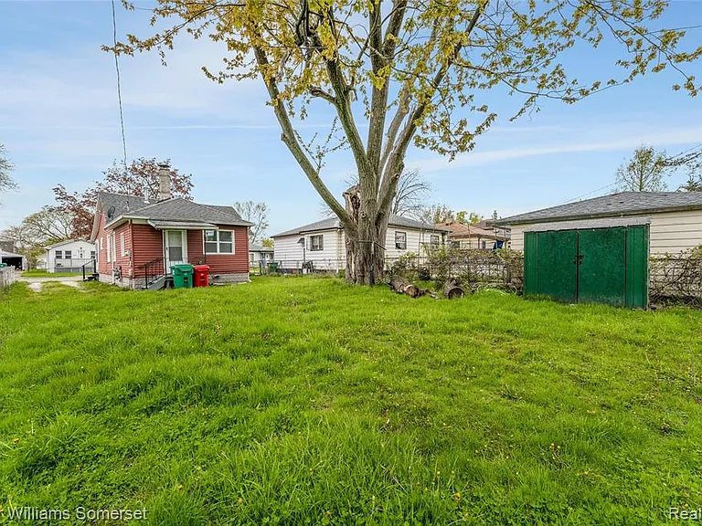 24646 Tuscany Ave — Photo 25