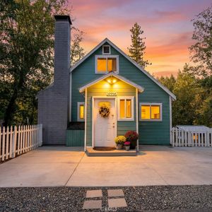 32958 Squirrel Ln, Running Springs Area, CA, 92382