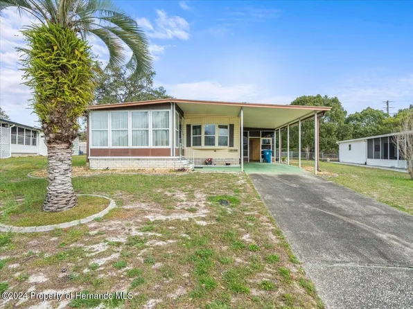 15046 Brookridge Blvd, Brooksville, FL 34613