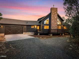 2750 Columbia Ln, Overgaard, AZ 85933