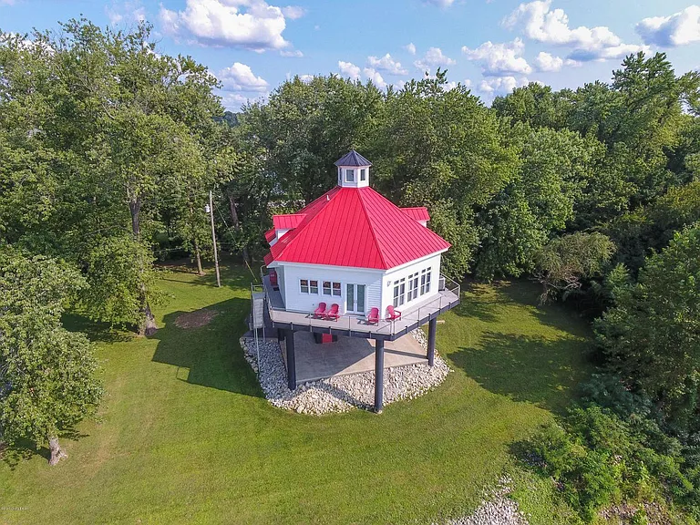 5750 Captains Quarters Rd — Photo 1