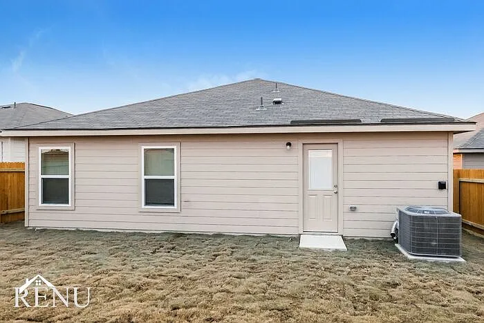 137 Scarborough Bnd — Photo 17