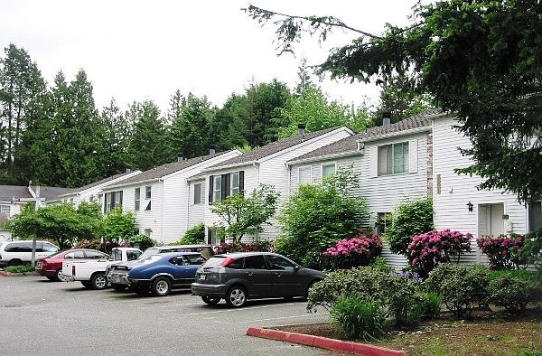 1st image of 12805 NE 8th St APT 08
