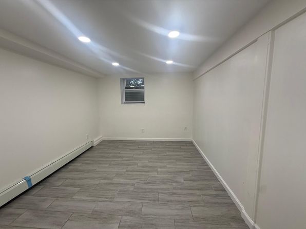 1040 5th Ave