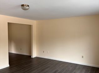 6 Whitney Rd #8, Gray, ME 04039