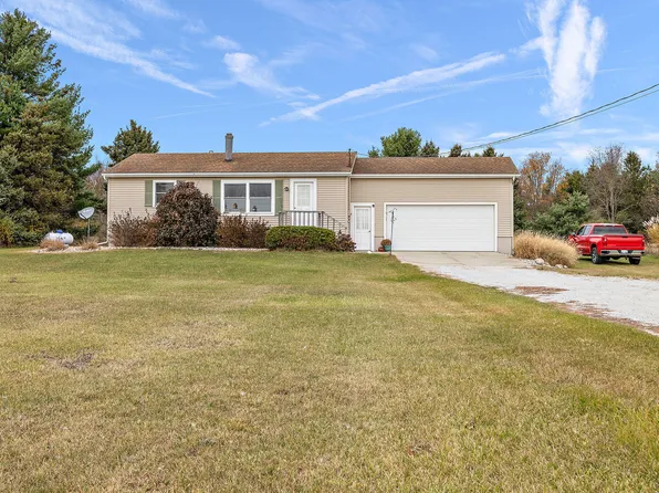 7068 Fruitvale Rd, Montague, MI 49437