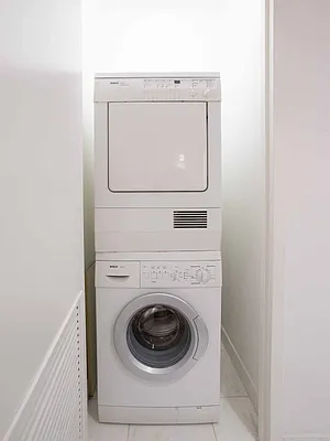 Rented by Sotheby's International Realty | media 16