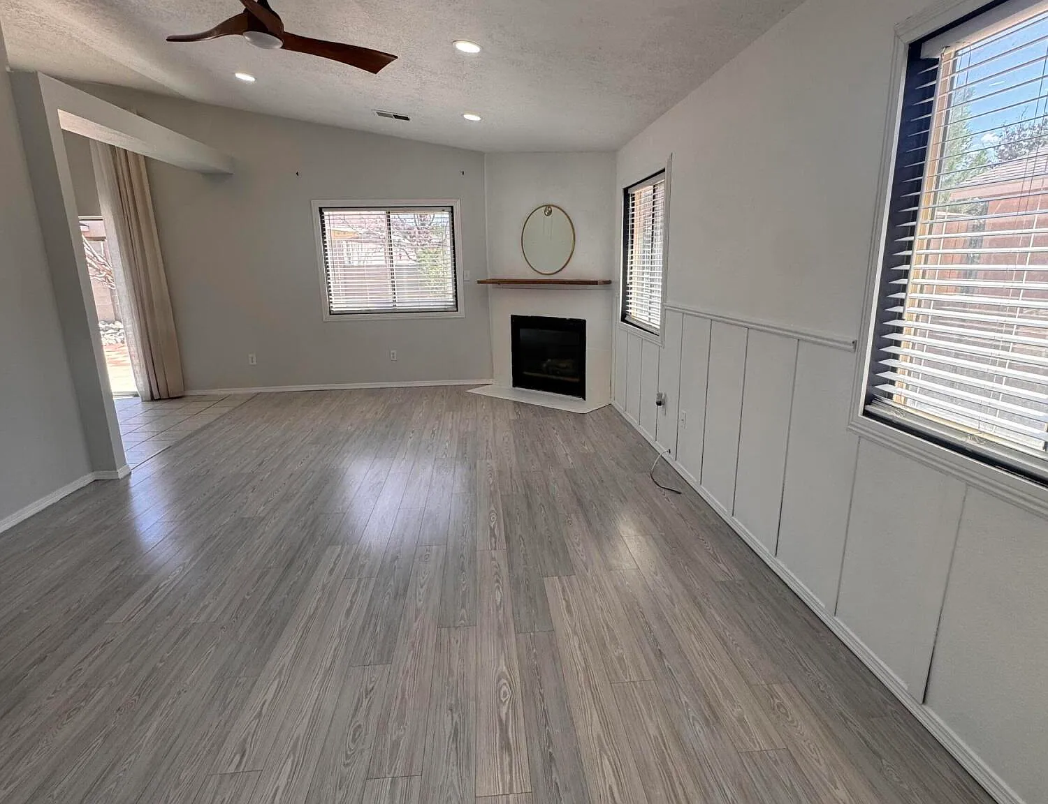 3 bed, 2.0 bath, 1444 sqft, $2,050 — Photo 3