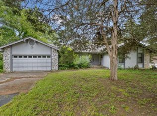 1650 Birdie Hills Rd, Saint Peters, MO 63376