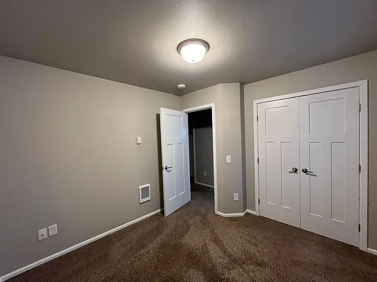 2328 Verona St #101 — Photo 17