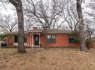 301 E Vilbig St, Irving, TX 75060